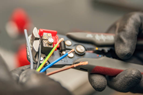 Best Affordable Emergency Electrician  in Boone, IA