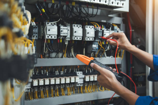 Best Affordable Electrician  in Boone, IA